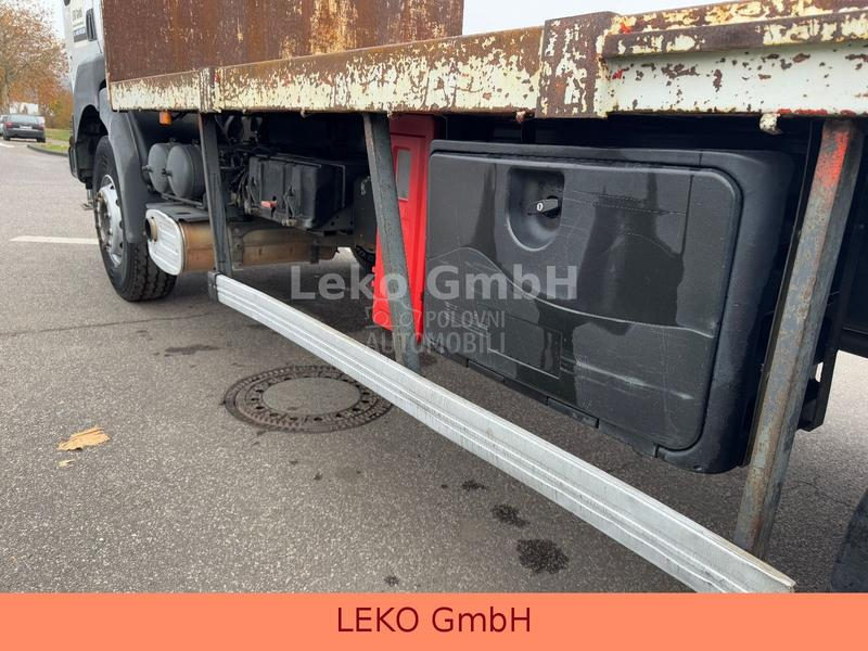 Renault Kerax 380  LEK0564