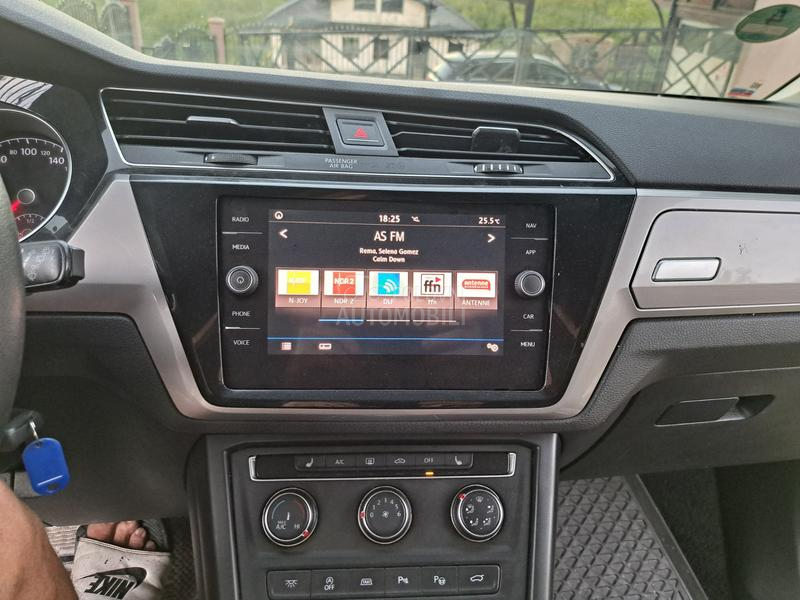 Volkswagen Touran 2.0 tdi
