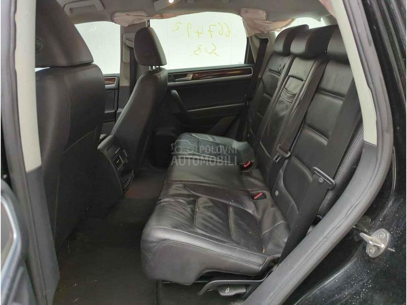 Volkswagen Touareg 3.0 CASA 2010. god. -  kompletan auto u delovima