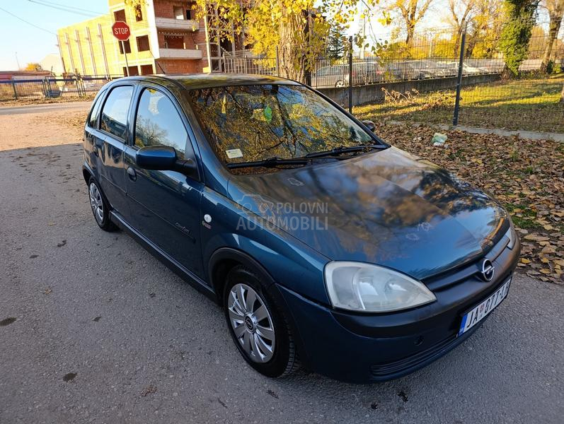 Opel Corsa C 1.0B  5 v.rata