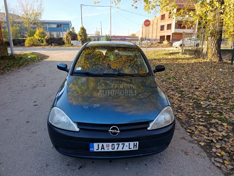 Opel Corsa C 1.0B  5 v.rata