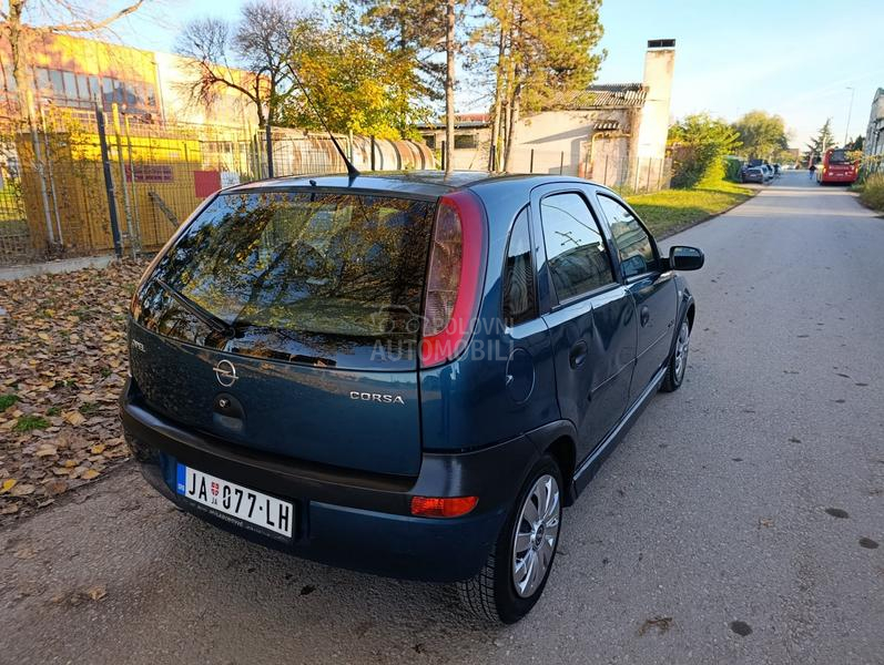 Opel Corsa C 1.0B  5 v.rata