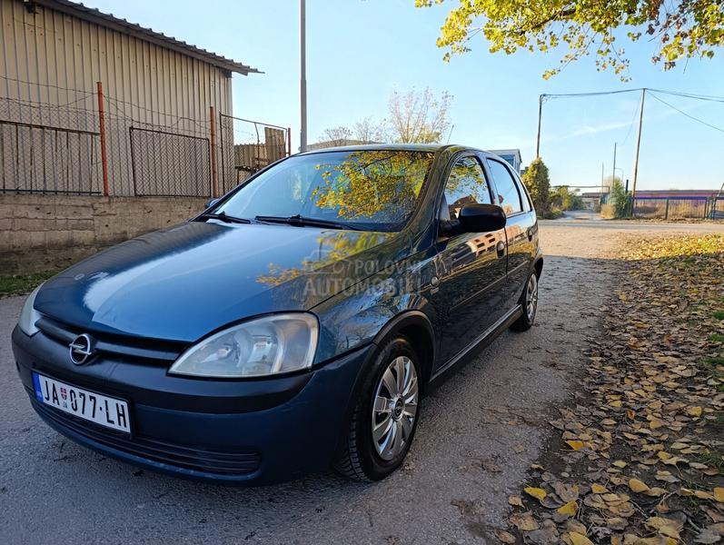 Opel Corsa C 1.0B  5 v.rata