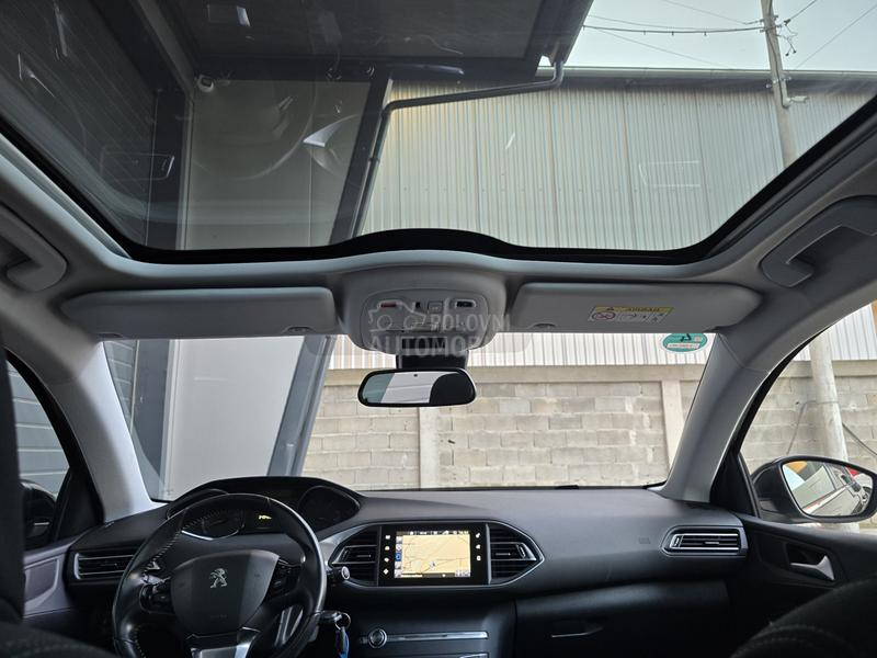 Peugeot 308 1.6 HDI PANO