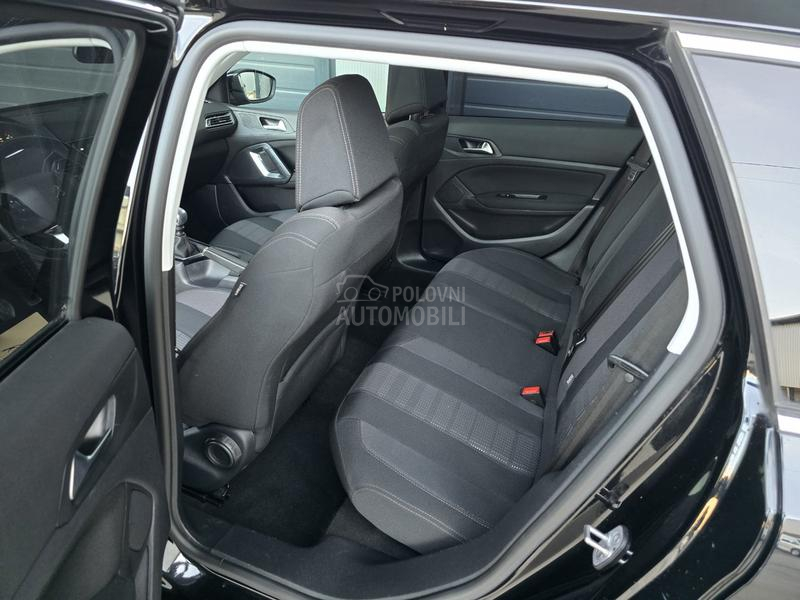 Peugeot 308 1.6 HDI PANO