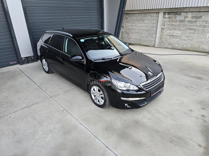 Peugeot 308 1.6 HDI PANO