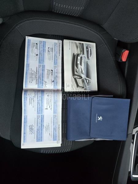 Peugeot 308 1.6 HDI PANO