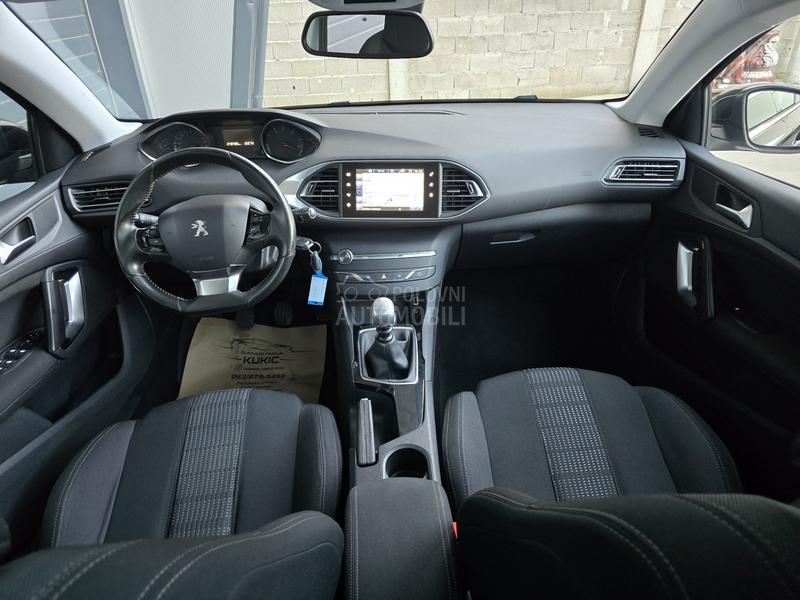 Peugeot 308 1.6 HDI PANO