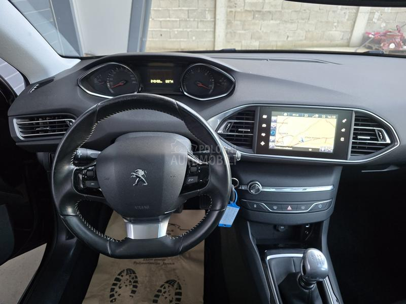 Peugeot 308 1.6 HDI PANO