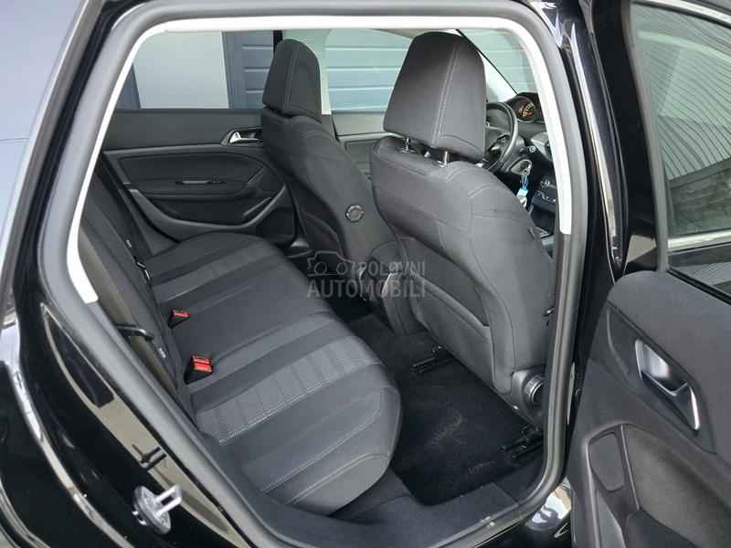 Peugeot 308 1.6 HDI PANO