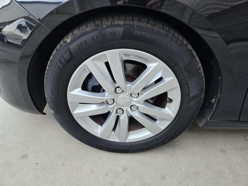 Peugeot 308 1.6 HDI PANO