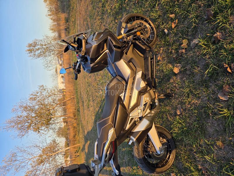 Honda xadv750
