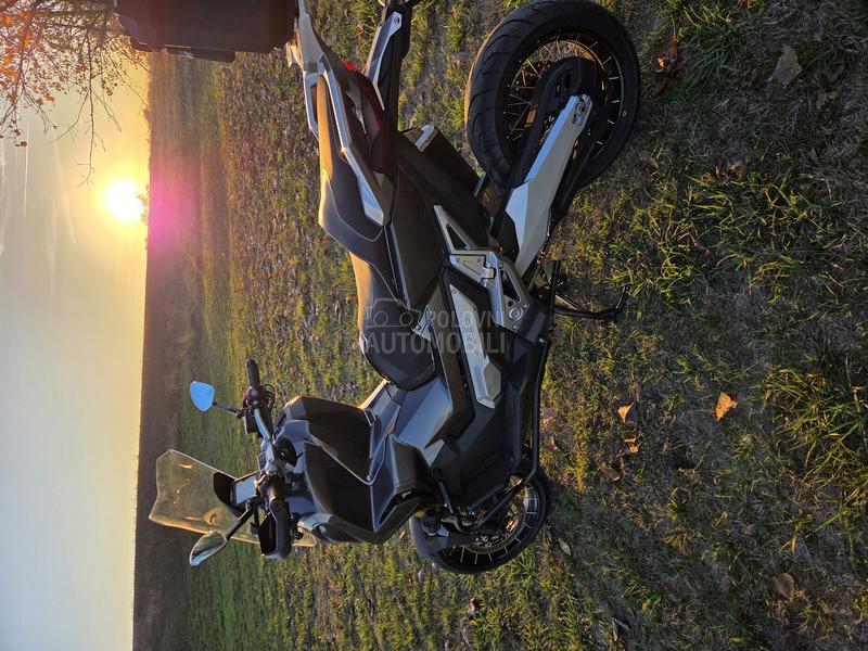 Honda xadv750