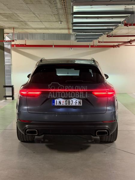 Porsche Cayenne 