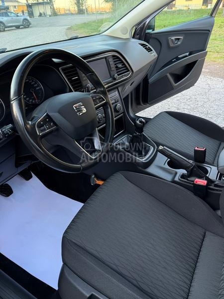Seat Leon 1.6TDI/KAMERE/MATRIX