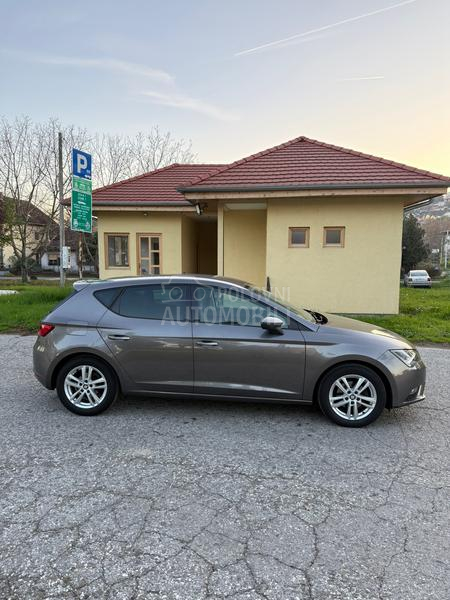 Seat Leon 1.6TDI/KAMERE/MATRIX