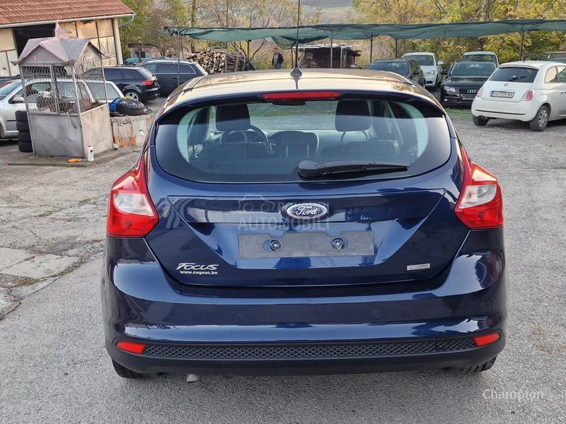 Ford Focus /// Trend Line ///