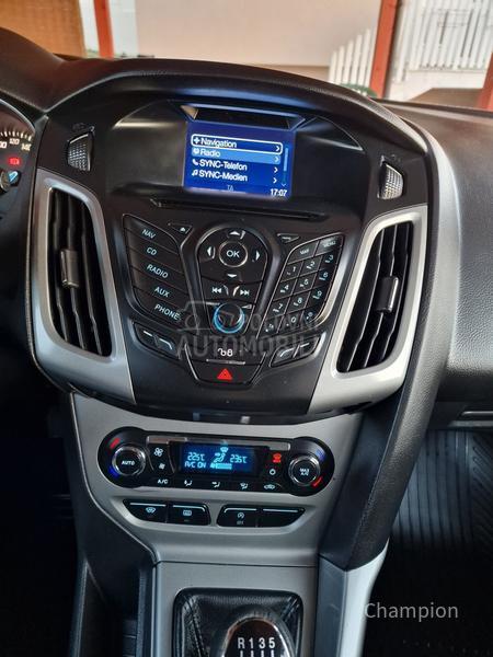 Ford Focus /// Trend Line ///