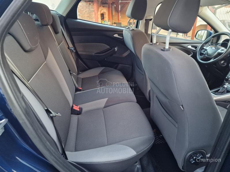 Ford Focus /// Trend Line ///