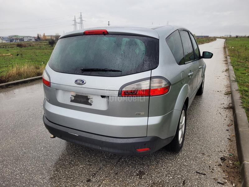 Ford S-Max 