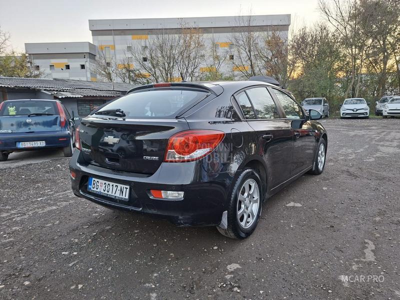 Chevrolet Cruze a u t o m a t i k
