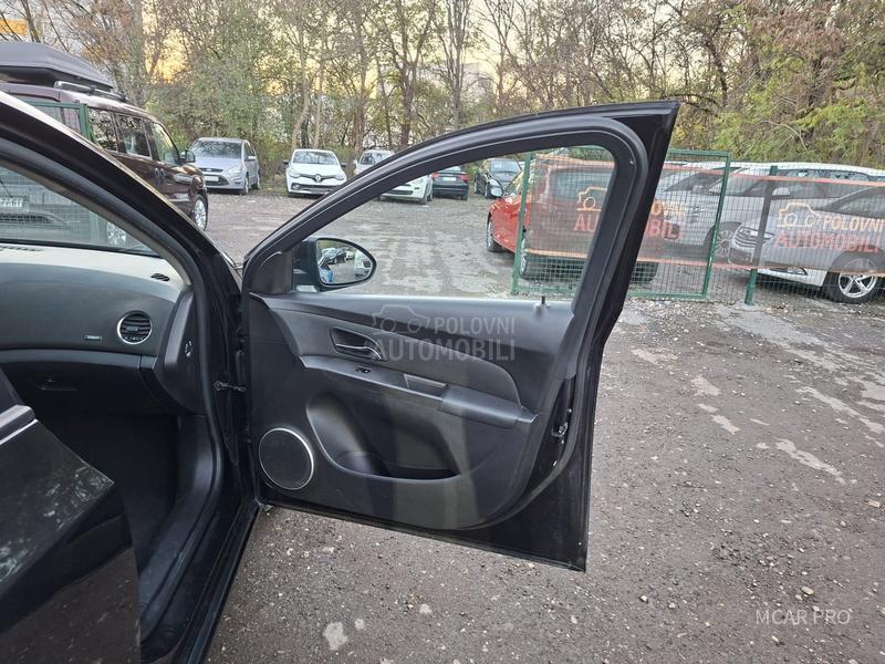 Chevrolet Cruze a u t o m a t i k