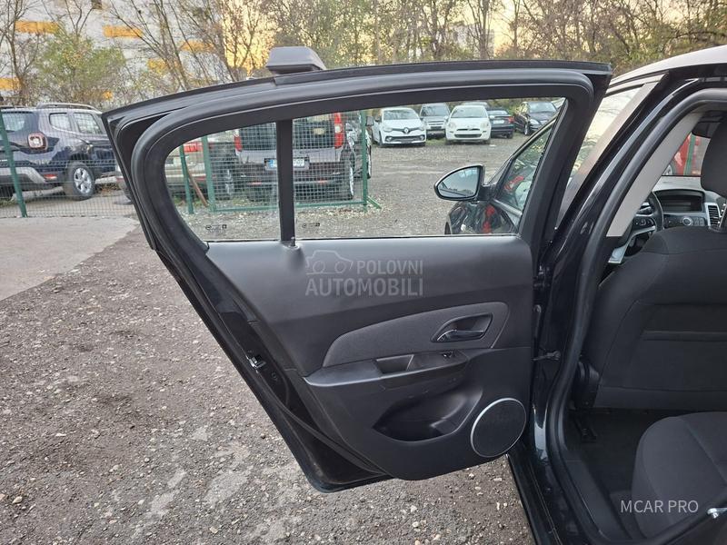 Chevrolet Cruze a u t o m a t i k