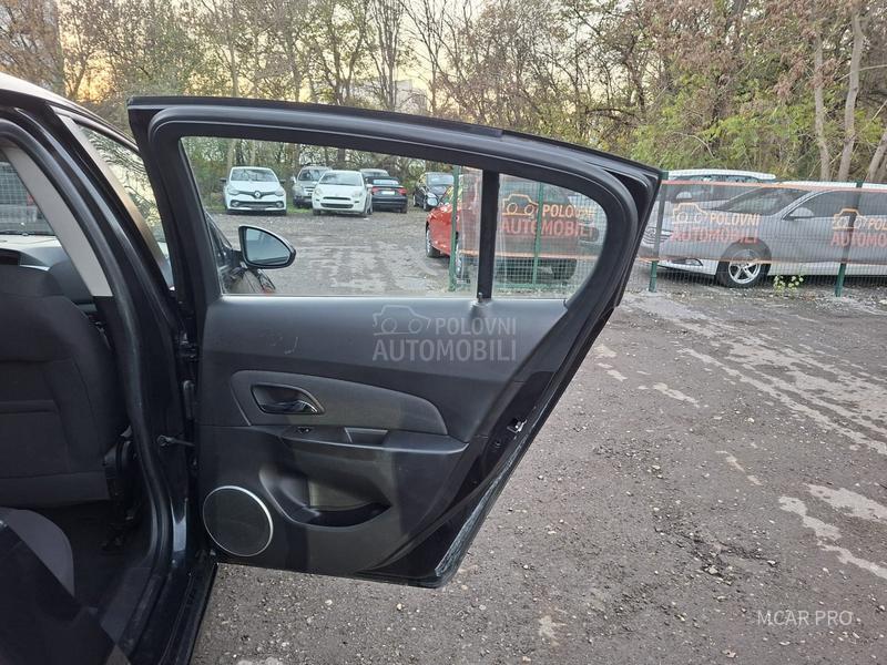 Chevrolet Cruze a u t o m a t i k