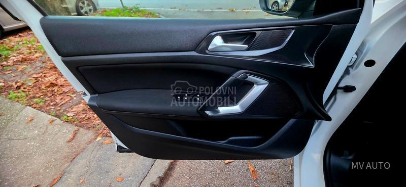 Peugeot 308 1.6 120HP RESTYLING