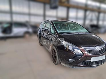 Opel Zafira 2.0 A20DT 2015. god. -  kompletan auto u delovima