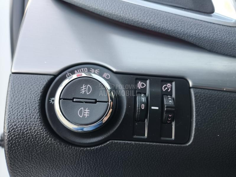 Opel Mokka 1.6 COSMO N.A.V.I