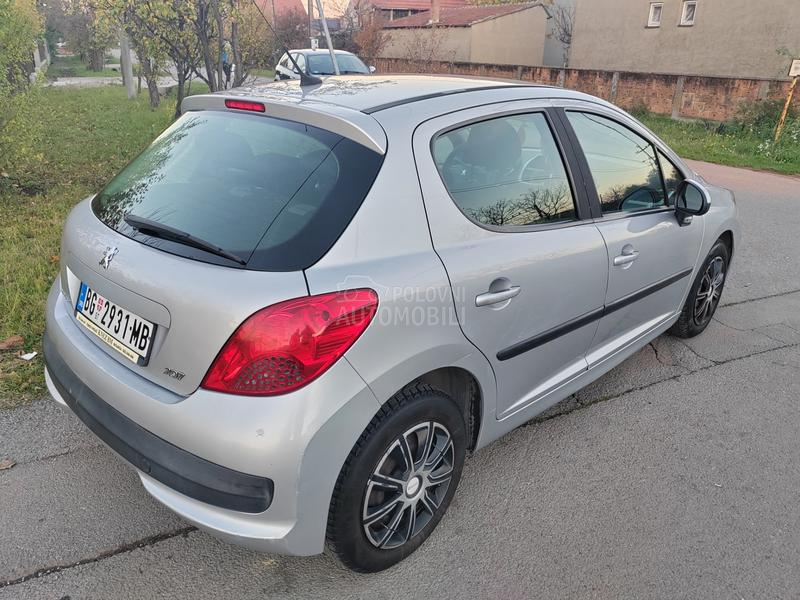 Peugeot 207 