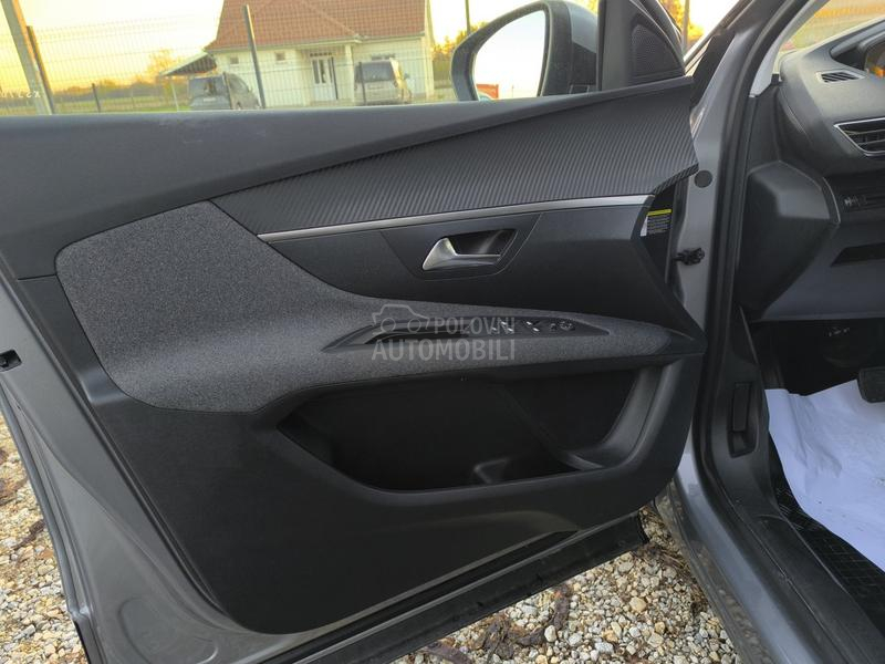 Peugeot 3008 1.5 bluehdi N A V I