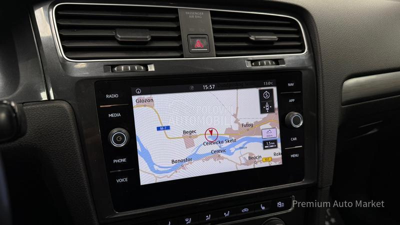 Volkswagen Golf 7 //1.6 TDI/DSG/LED