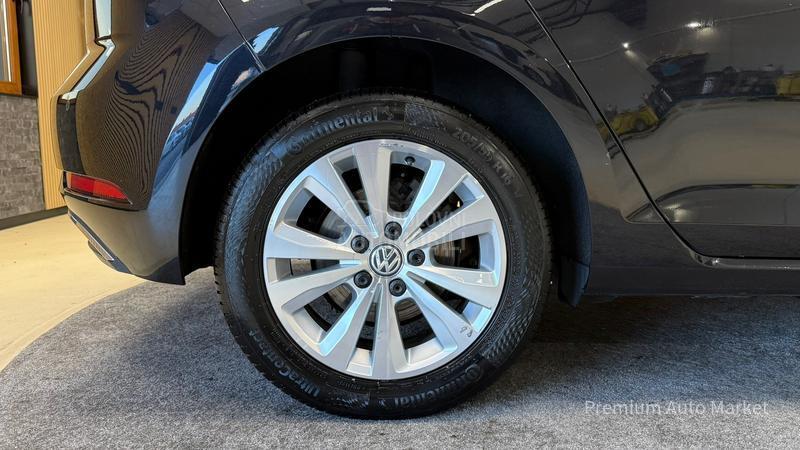 Volkswagen Golf 7 //1.6 TDI/DSG/LED