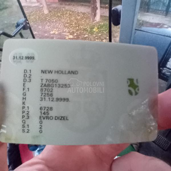 New Holland T7050