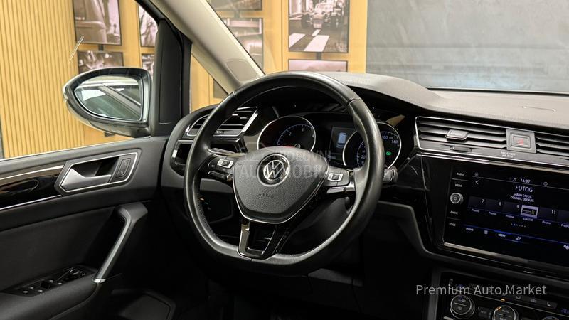Volkswagen Touran //2.0 TDI/R-LINE/NOV