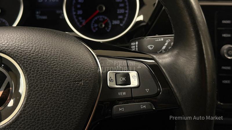 Volkswagen Touran //2.0 TDI/R-LINE/NOV