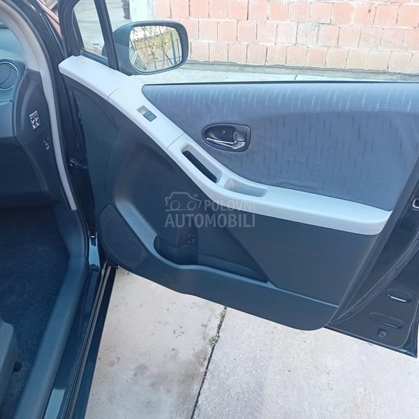 Toyota Yaris 1.33vvti