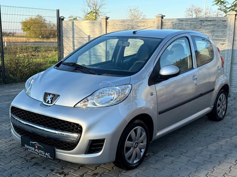 Peugeot 107 1.0i