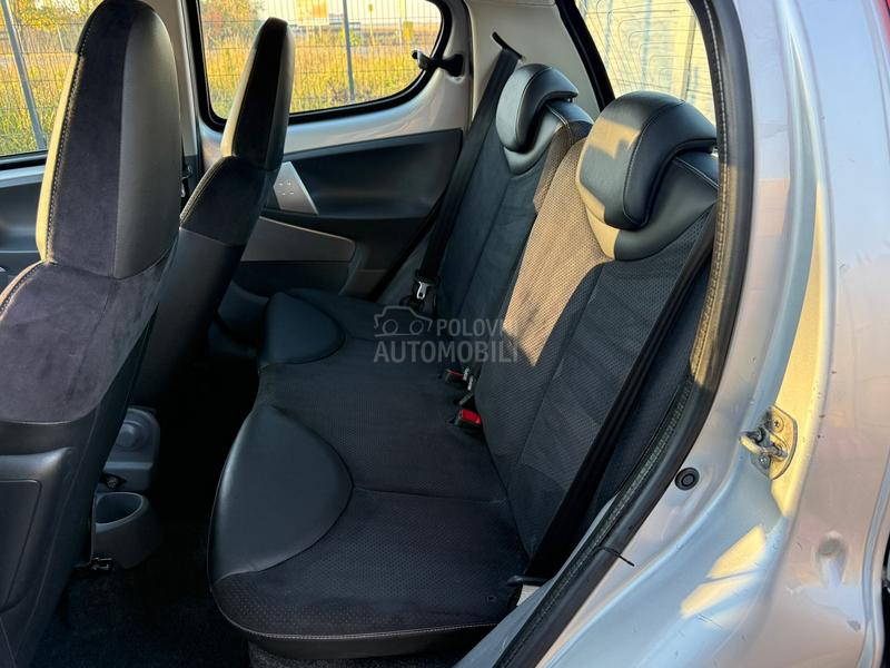 Peugeot 107 1.0i