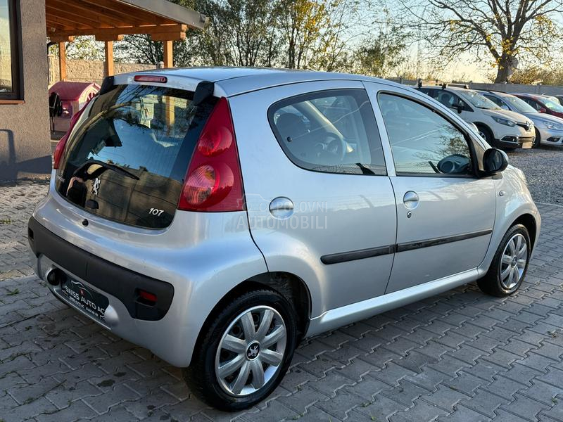 Peugeot 107 1.0i
