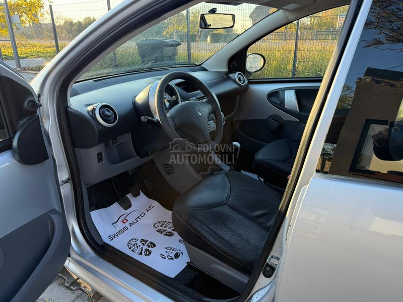 Peugeot 107 1.0i