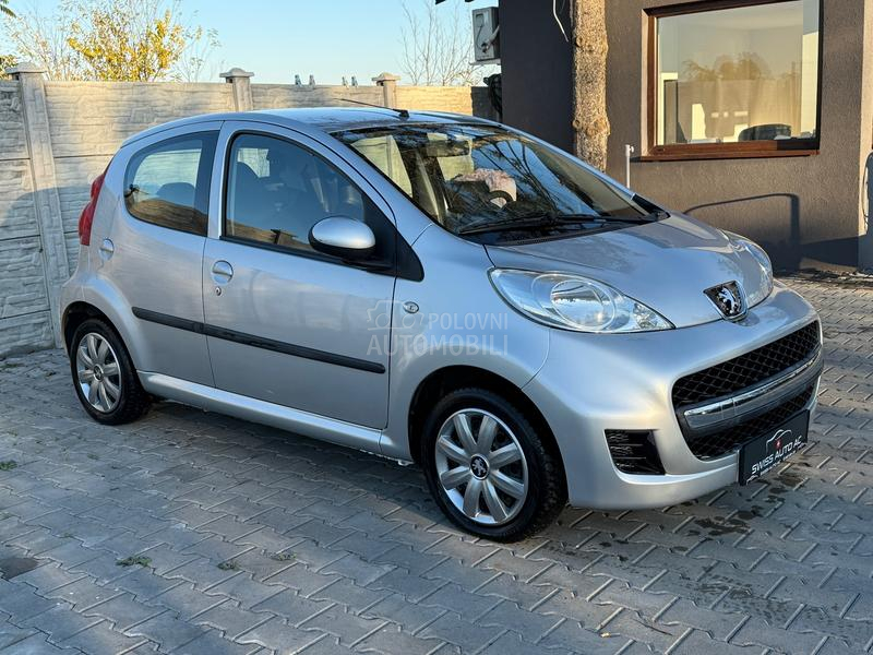 Peugeot 107 1.0i