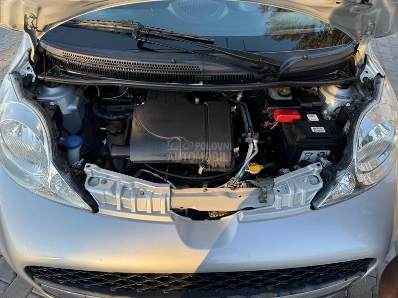 Peugeot 107 1.0i