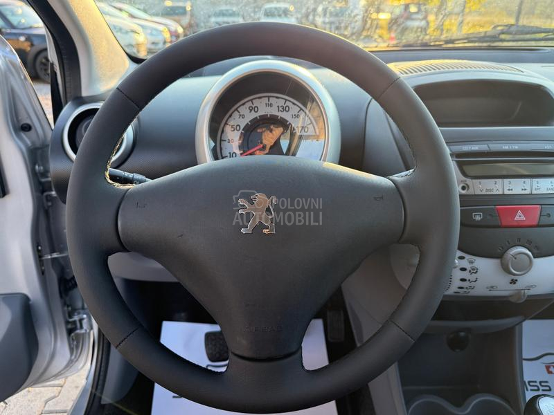 Peugeot 107 1.0i