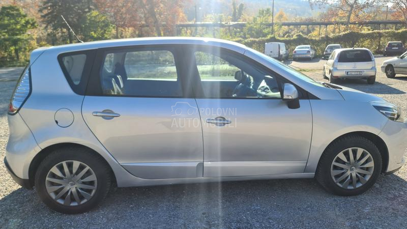 Renault Scenic 1.5 DCI