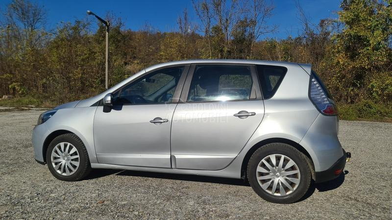 Renault Scenic 1.5 DCI