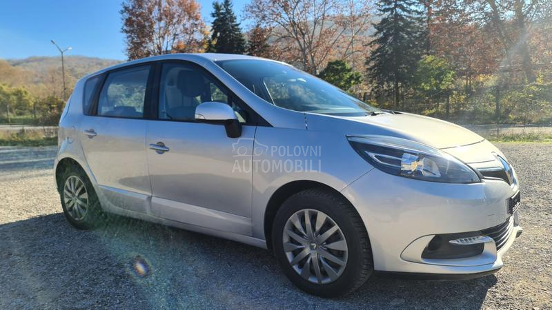 Renault Scenic 1.5 DCI