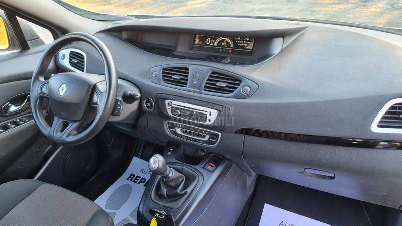 Renault Scenic 1.5 DCI